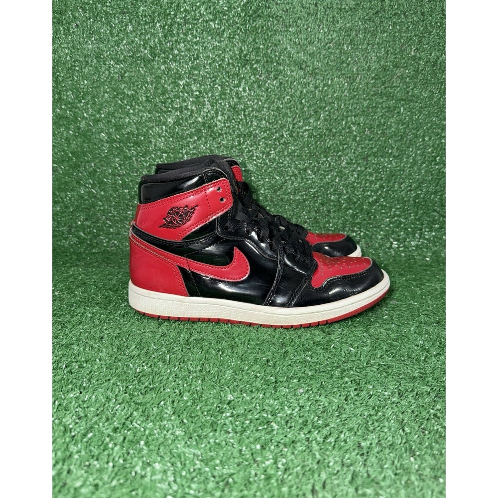Nike Air Jordan 1 Retro High Patent Bred Womens 6.5 Boys Size 5Y Red Black Shoes